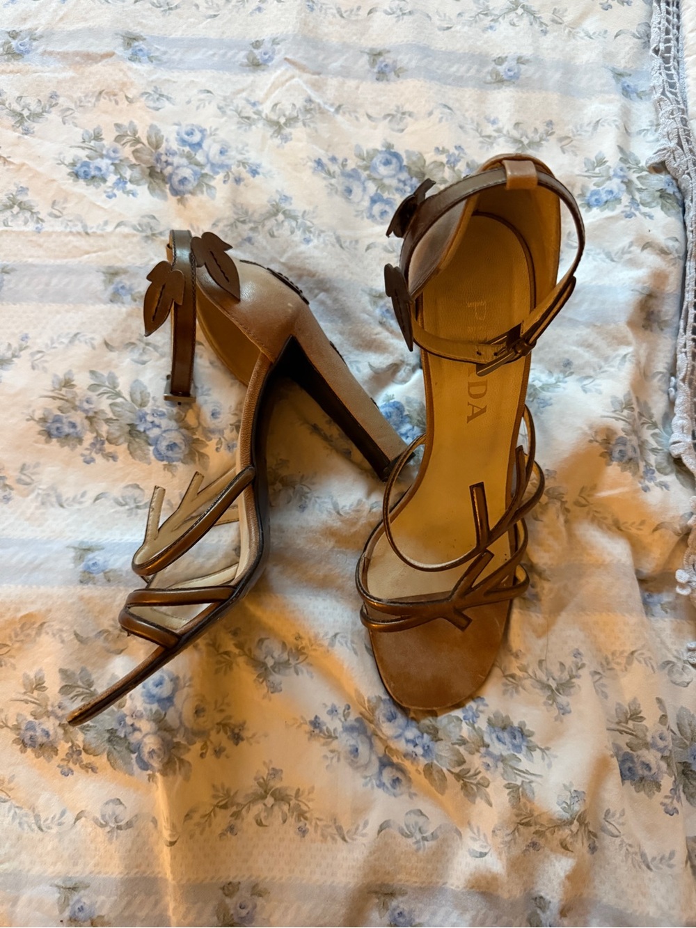 1997 Kate Moss Runway Prada Heels - Picture 3 of 7